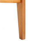 Massiver Akzentstuhl mit Kissen (komplett montiert) - 71,12 cm B x 83,82 cm T x 86,36 cm H - 28Bx33Tx34H